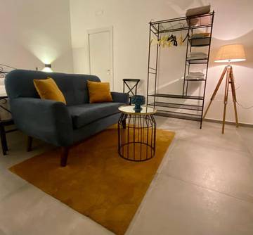 Cottage pour 3 personnes, avec terrasse dans Apricena