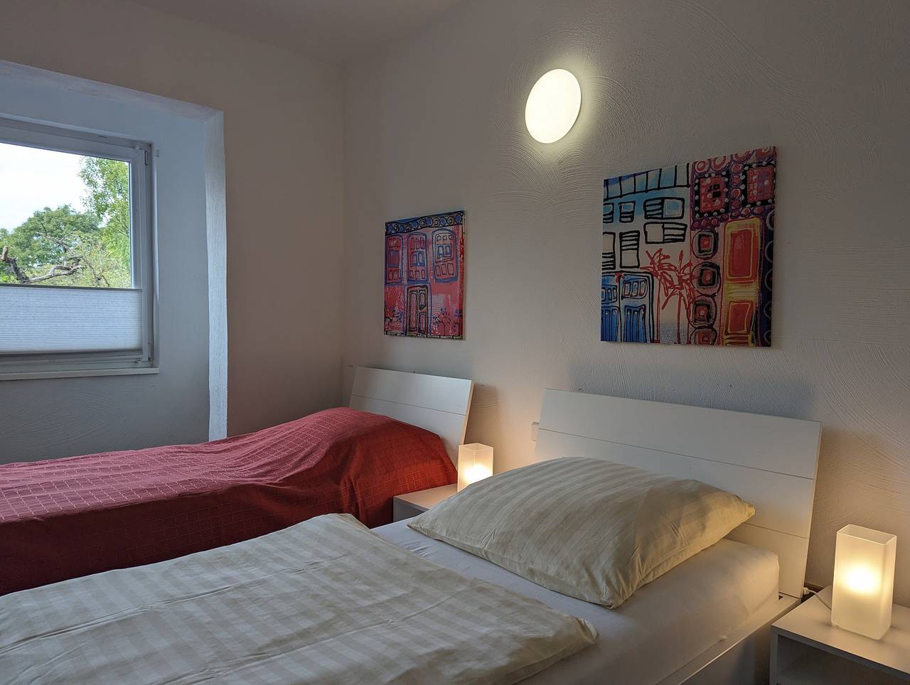 Ganze Wohnung, Gästehaus Koblenz Obergeschoss für bis zu 7 Personen mit Gartenbenutzung und Grill in Kesselheim, Koblenz