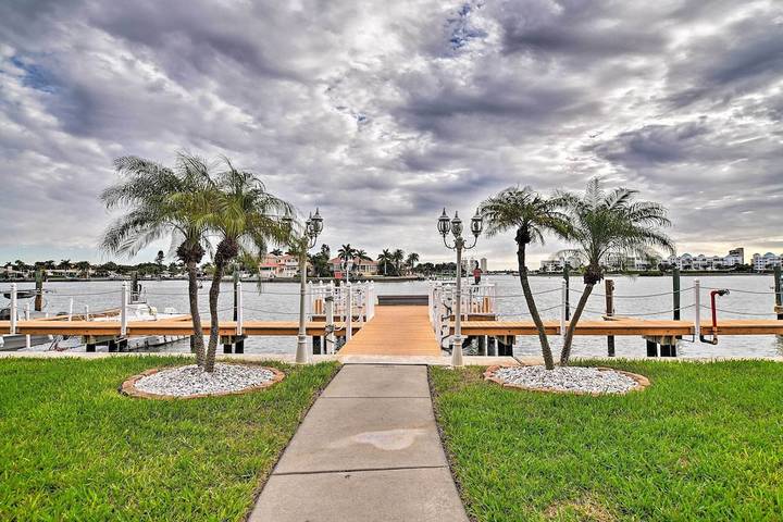 Vacation rental for 4 people, with sauna and pool in St. Pete Beach