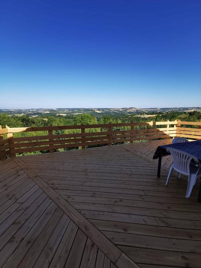 Double Room with Terrace in Parnans, Région de Valence