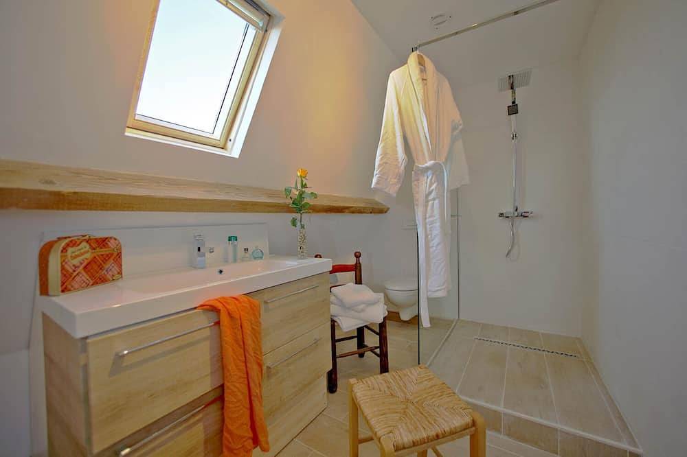 4*, Piscine chauffée, Parc1ht, Maison climatisée, Sans visà vis,10 mndord Vallée in Saint-Julien-de-Lampon, Quercy