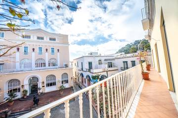 Gîte pour 7 personnes, avec balcon à Capri