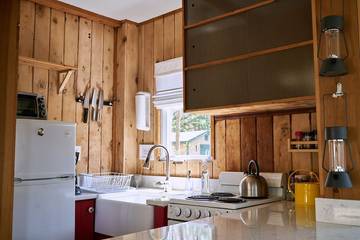 Log Cabin for 6 Guests in Putnam County, Picture 4