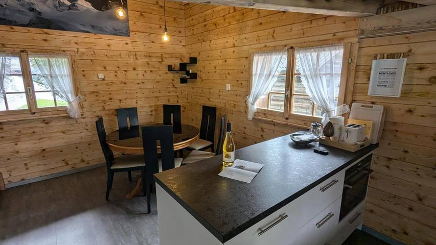 Gîte pour 7 personnes, avec vue et terrasse, animaux acceptés dans Nax - 4