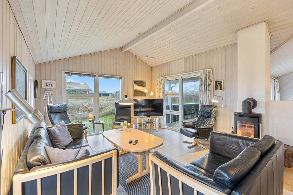 Gemütliches Ferienhaus an den Dünen mit schöner Terrasse in Ringkøbing, Holmsland Klit