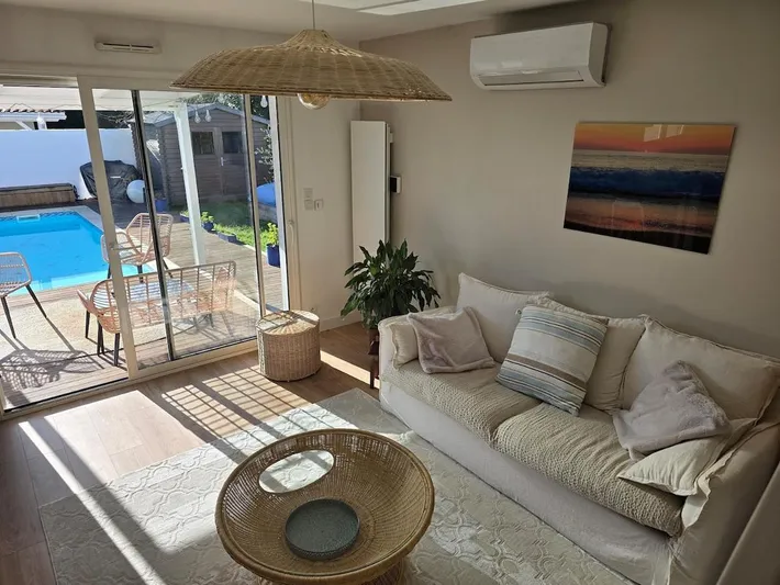 Holiday home for 4 people, with garden and terrace as well as pool - 1