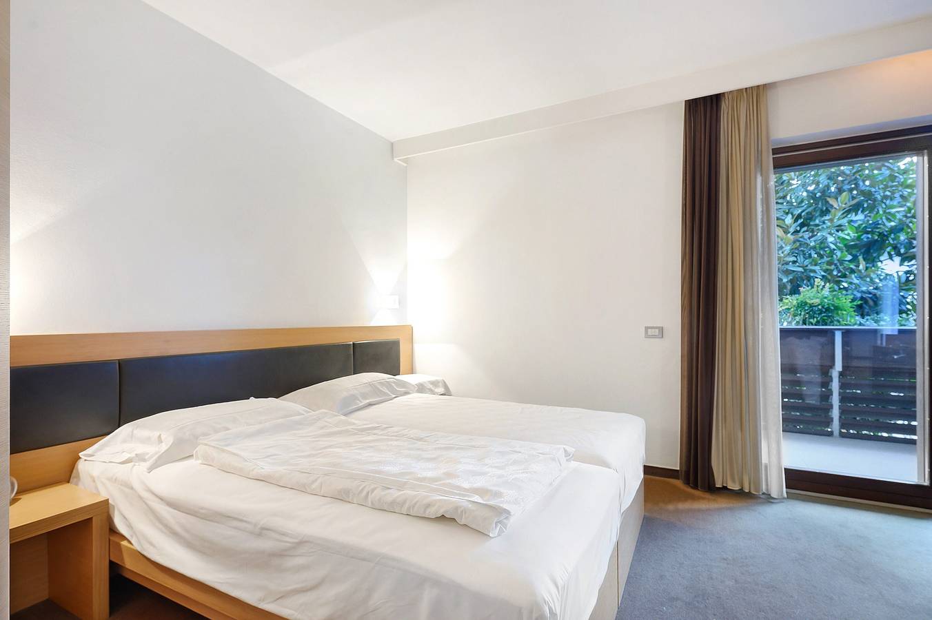 Entire studio, Studio 'Fewo 103' with Mountain View, Wi-Fi and Air Conditioning in St. Jakob (Laifers), Leifers