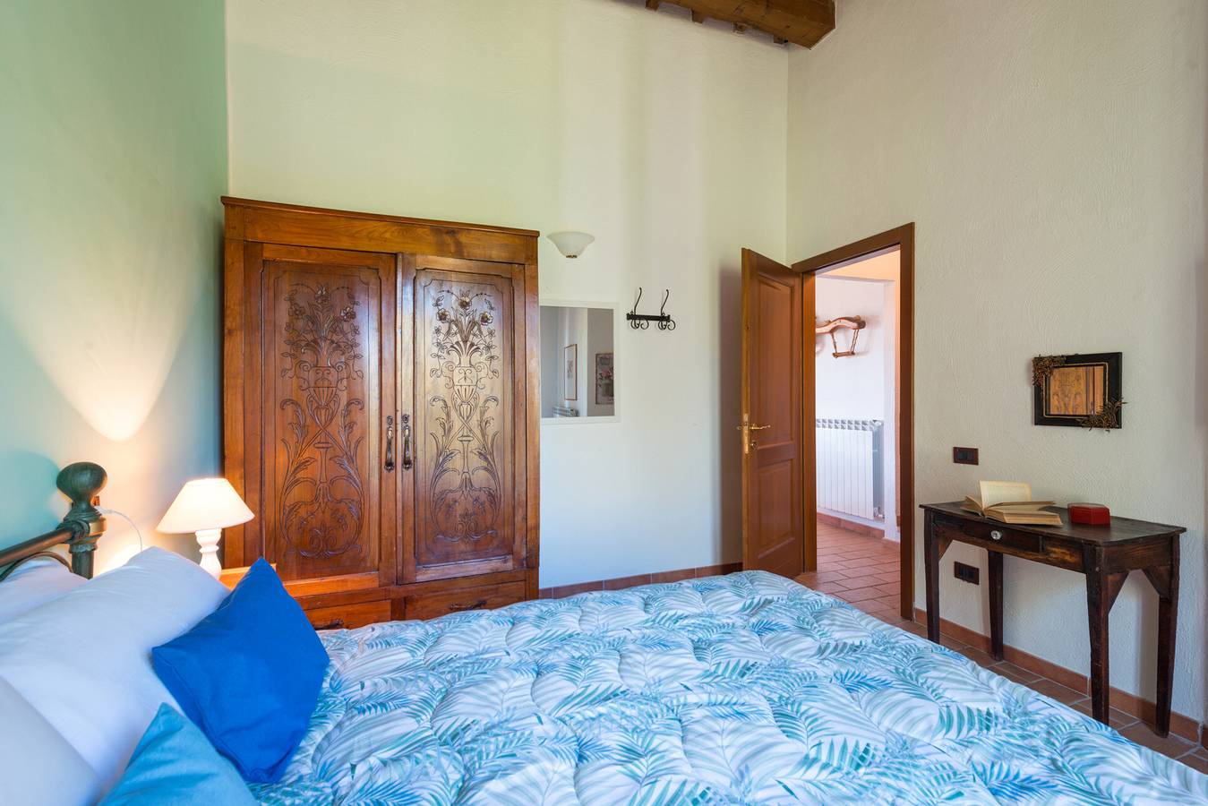 Entire apartment, 'Trilocale 4' with panoramic pool, garden, private terrace and Wi-Fi in Grosseto Province