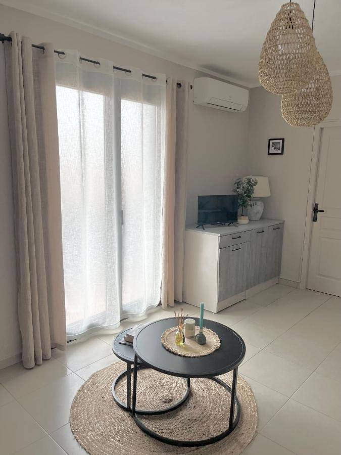 Gîte pour 2 personnes, avec terrasse dans Office De Tourisme De Propriano - 4