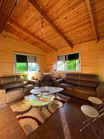 Gîte pour 3 personnes, avec terrasse ainsi que jardin et vue, animaux acceptés dans Dar Bouazza