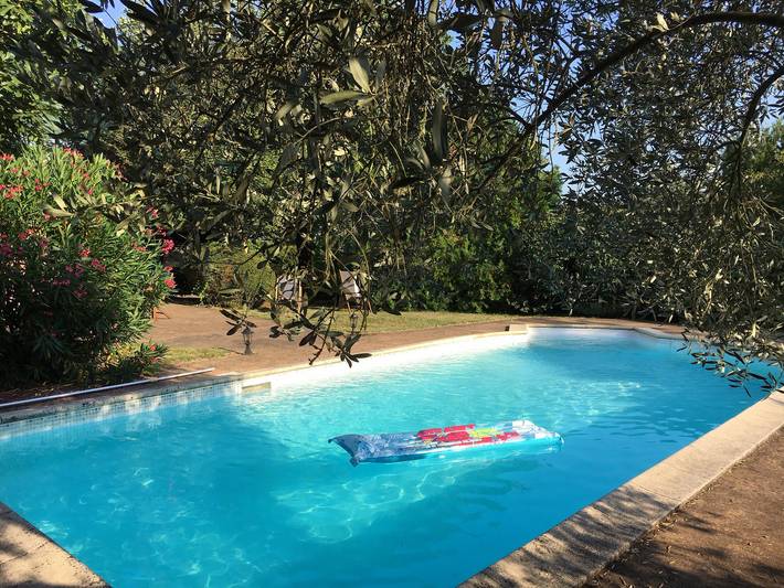 Holiday Home 'Mulberry House' with Private Pool, Private Terrace and Wi-Fi in Florentin, Albi region