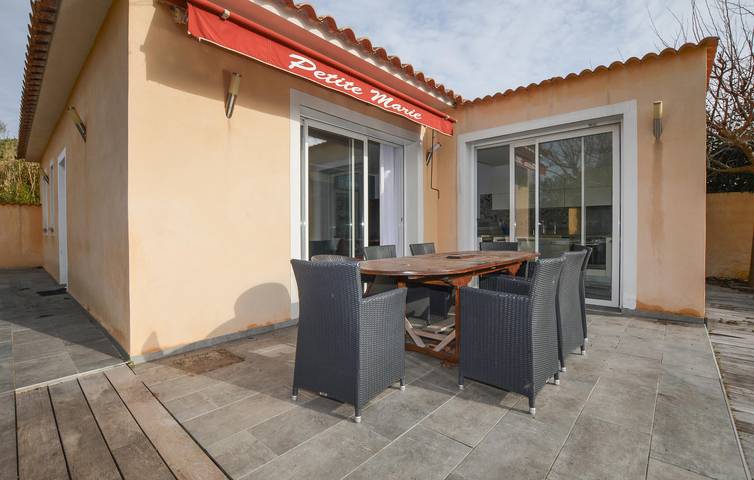 Location de vacances pour 6 personnes, avec jardin ainsi que piscine et terrasse à Oletta - 2