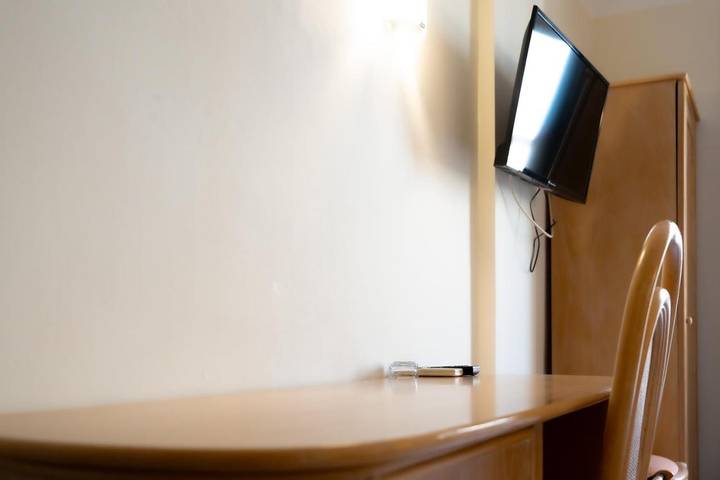 Location de vacances pour 4 personnes, avec sauna et jacuzzi ainsi que balcon et piscine dans Casino Du Canet En Rousillon - 3