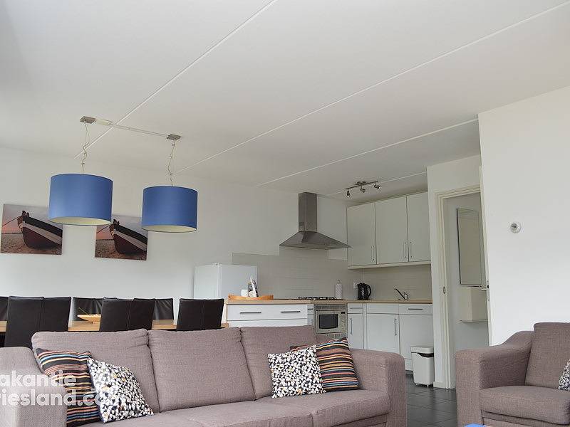 Vakantiefriesland — Modern eingerichtete Ferienvilla Balk mit Terrasse in Balk, Ijsselmeer