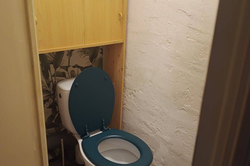 Normandy landing beaches room in Saint-Lô, Saint-Lô region