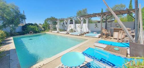Maison d’hôte pour 2 personnes, avec vue ainsi que piscine et jardin à Vestric-et-Candiac