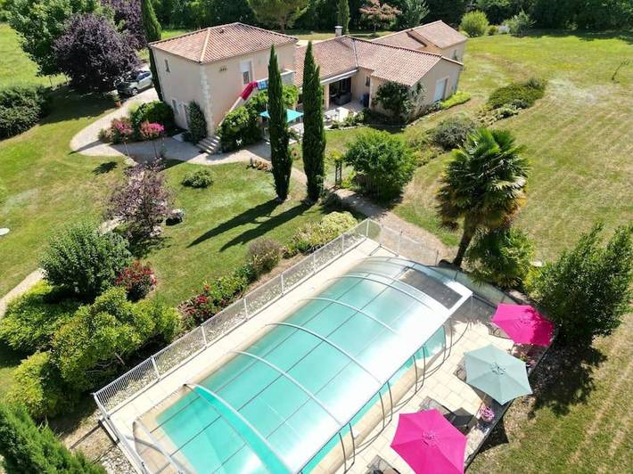 Location de vacances pour 2 personnes, avec jardin et piscine à Veyrines-de-Domme - 4