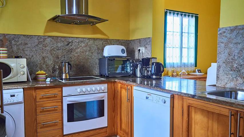 Location de vacances pour 11 personnes, avec piscine et terrasse à Villaverde - 4