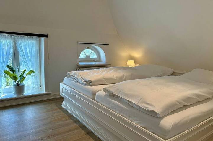 Ganze Wohnung, 2 Jan: 65qm auf 2 Ebenen (Eg und Og) für bis zu 3 Personen mit eigener Terrasse in Keitum, Sylt (Gemeinde)