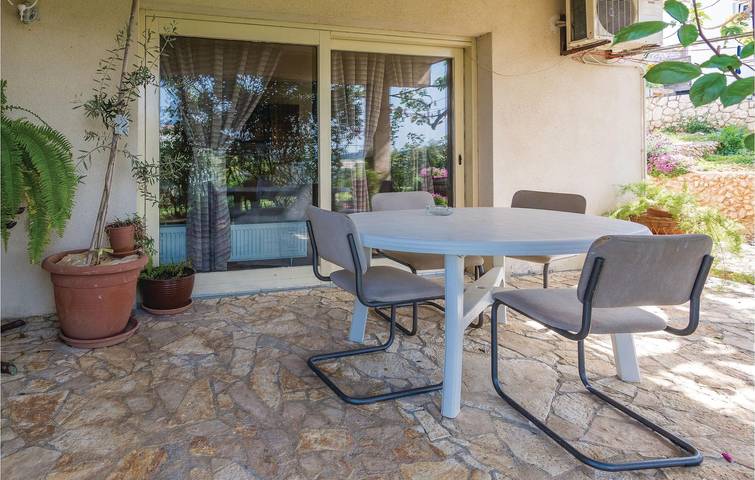 Ferienwohnung für 6 Personen, mit Terrasse in Razanac - 2