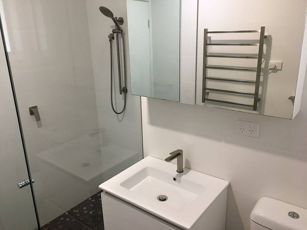 Ganze Wohnung, Great for couples + walk to cellar doors in Cessnock, Hunter Valley