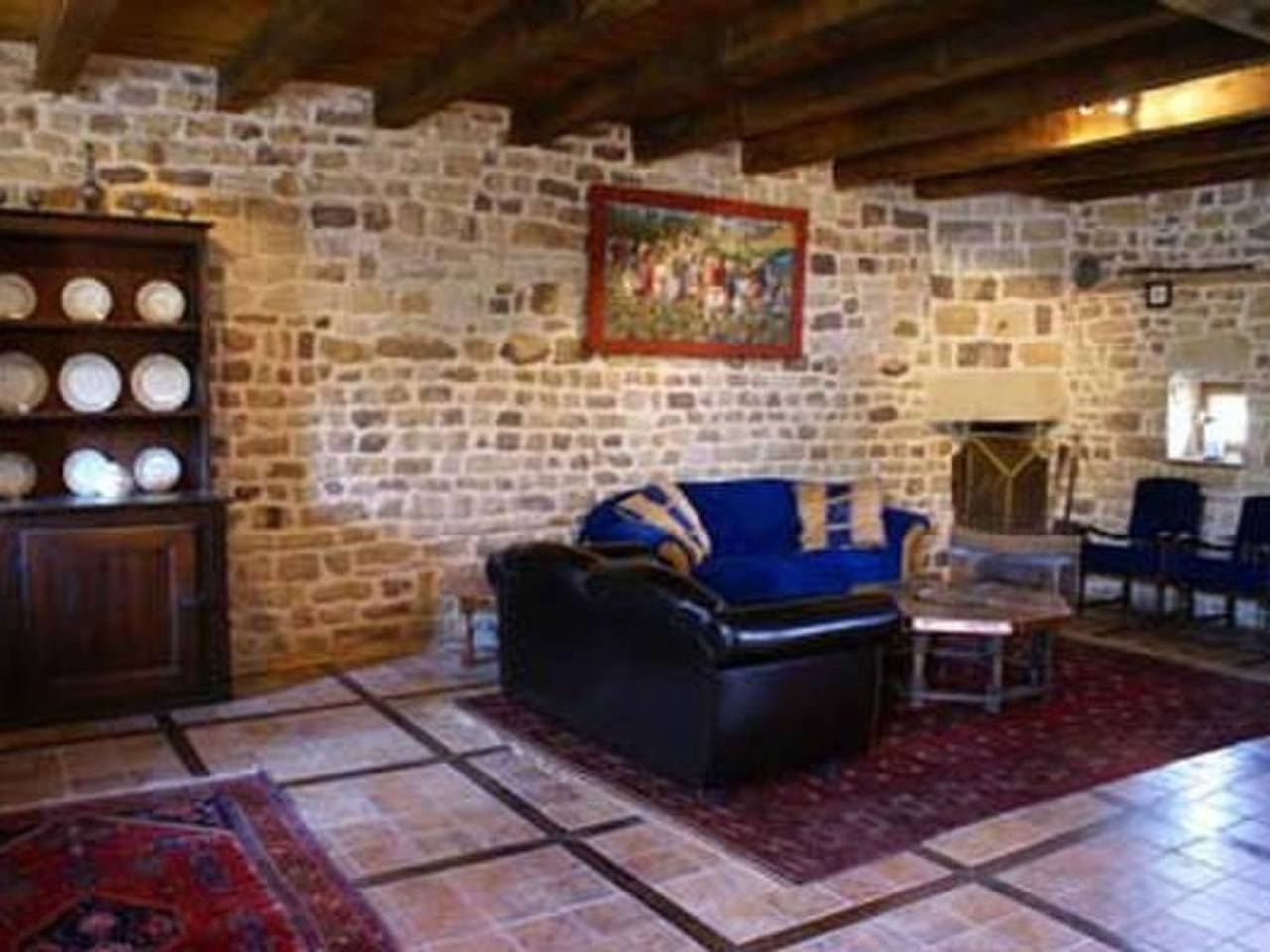 In Le Châtelet-Sur-Meuse mit Grill, Garten und Terrasse in Le Châtelet-sur-Meuse, Alto Marne