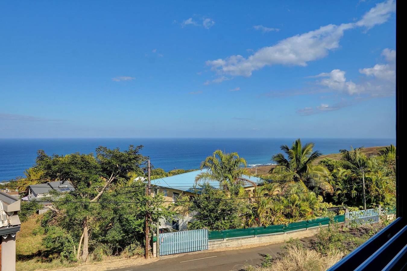 Kaz Bois Blanc- Vue mer - Avirons in Les Avirons, Réunion