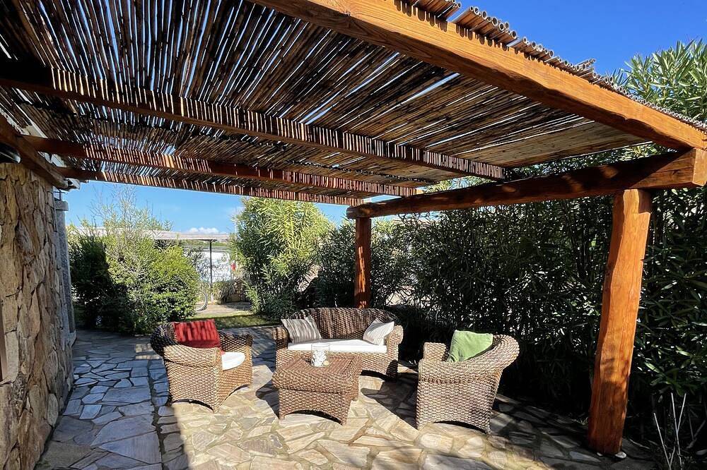 Holiday Home just 1 km far from Porto Ainu Beach  in Baia Sant'Anna, Olbia-Tempio
