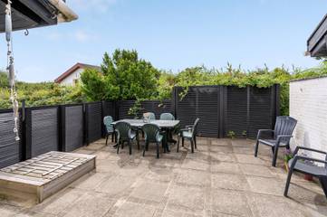 Ferienhaus für 8 Personen, mit Terrasse in Lakolk