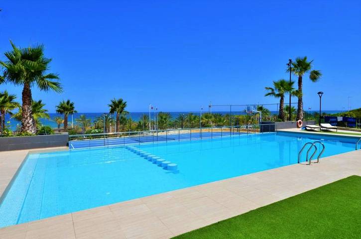 Appartement de vacances pour 4 personnes, avec jardin ainsi que piscine et vue