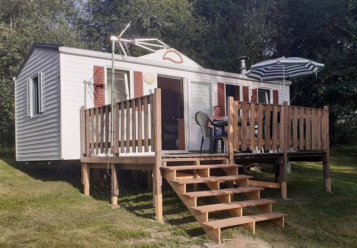 Location de vacances pour 2 personnes, avec jardin ainsi que terrasse et piscine, animaux acceptés à Le Fouilloux - 4