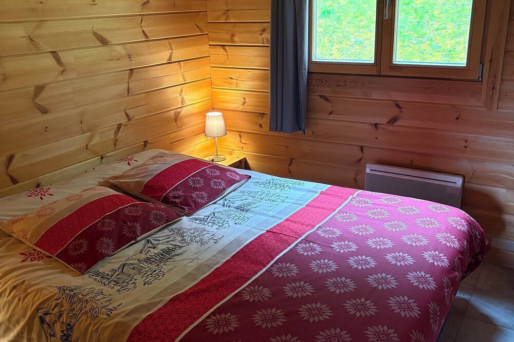 Le Chalet de Lintignat, 2 steps from Lac de Vassivière. Peace of mind assured. in Peyrat-le-Château, Limoges und Umgebung