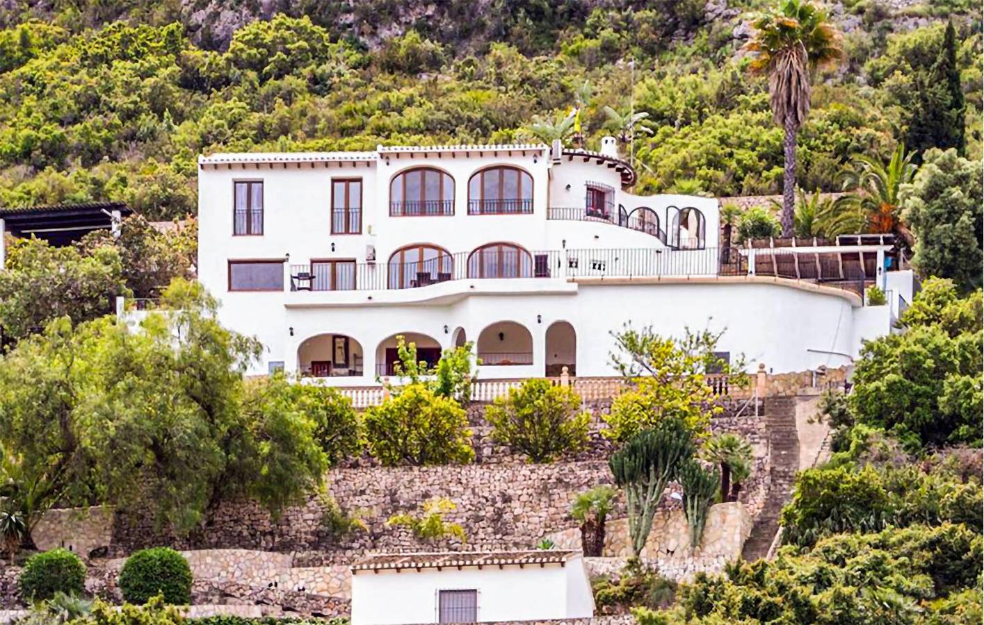 Geräumige Ferienwohnung mit Pool und Terrasse, 1,5 km vom Río del Molinell entfernt in Monte Pego, Pego