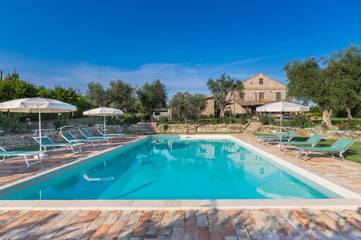 Villa per 14 Persone in Fermo (Villaggio), Fermo, Foto 1