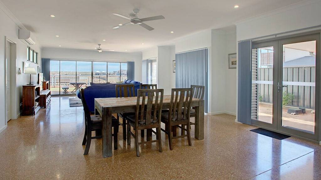 Atemberaubendes Haus mit 3 Schlafzimmern, Kanal- und Meerblick in Exmouth, Western Australia