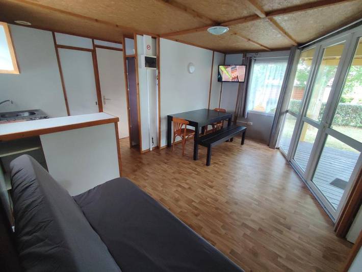 Location de vacances pour 6 personnes, avec terrasse et vue sur le lac ainsi que jardin et vue dans Base de loisirs de Saramon - 2