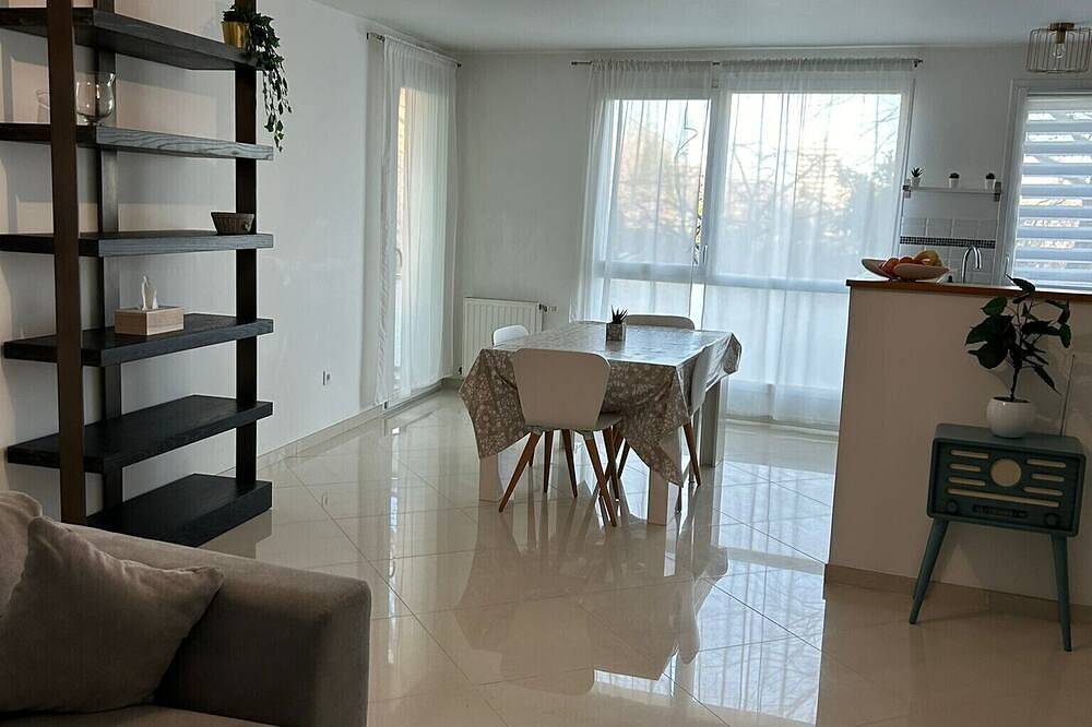 Apartamento entero, Appartement Chic, Propre et Cosy Saint-denis Stade de France , à 10mn de Paris in Saint-Denis, Sena-Saint Denis