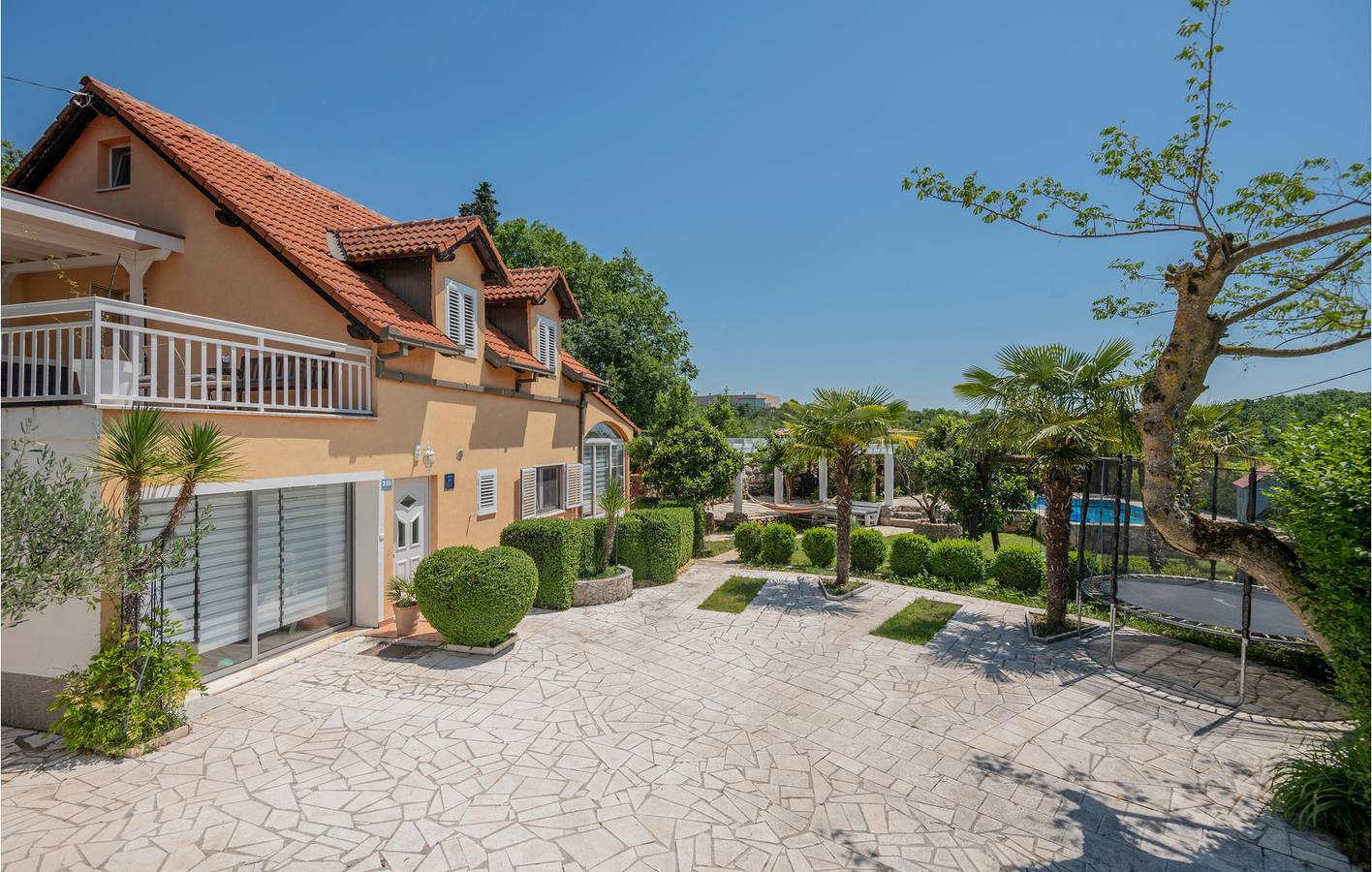 Gemütliche 154 m² große Wohnung mit Pool und Terrasse in der Nähe des Flusses Matica in Imotski, Makarska Riviera