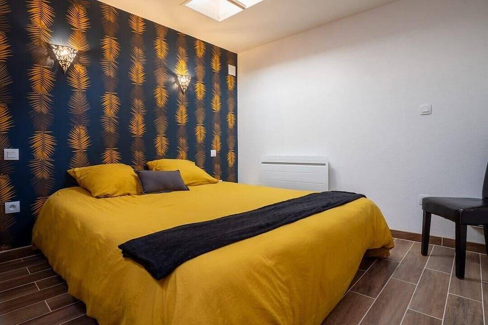 House facing the sea, with swimming pool and Spa\nomaha Gites in Omaha Beach, Vierville-sur-Mer