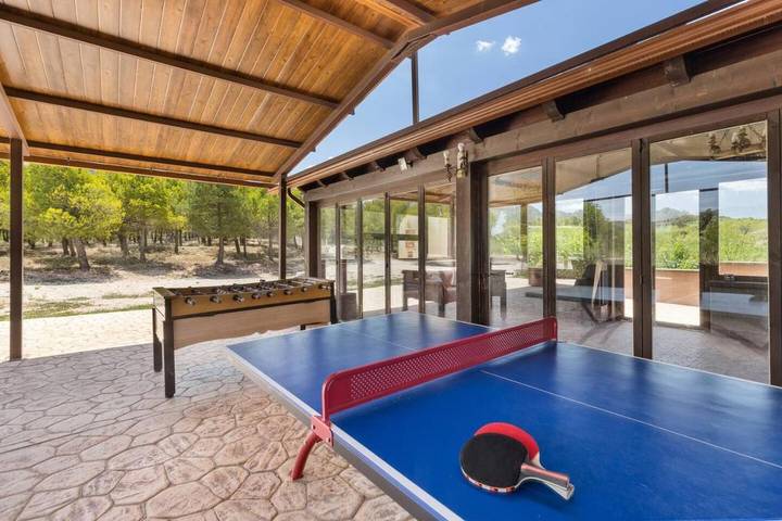 Casa rural para 6 personas, con vistas y jardín además de terraza y piscina, Se admiten mascotas en Moratalla - 2