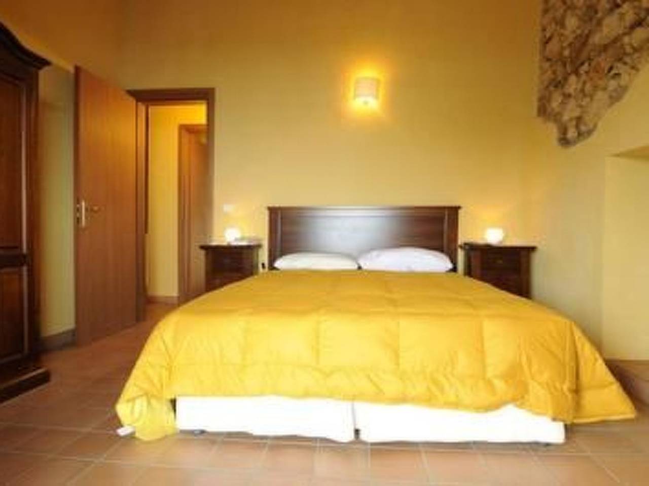 Entire apartment, Holiday apartment for 6 people in Gioiosa Marea, Messina Province