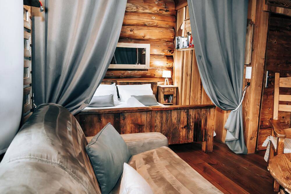 La Thuile log cabin in Collonges-sous-Salève, Saint-Julien-en-Genevois region