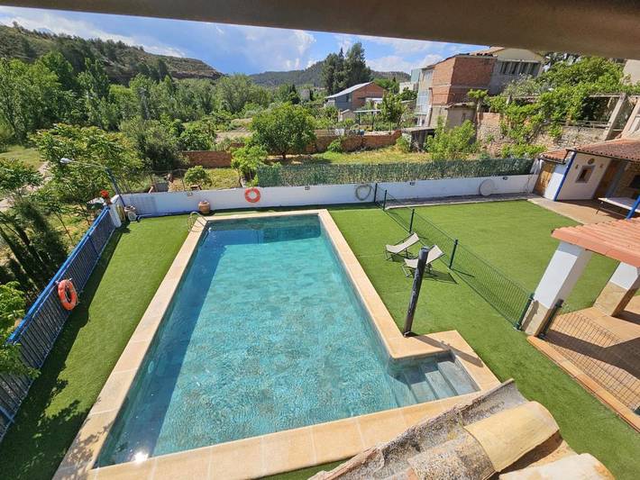 Location de vacances pour 6 personnes, avec vue et terrasse ainsi que piscine et jardin à Alcañiz - 3
