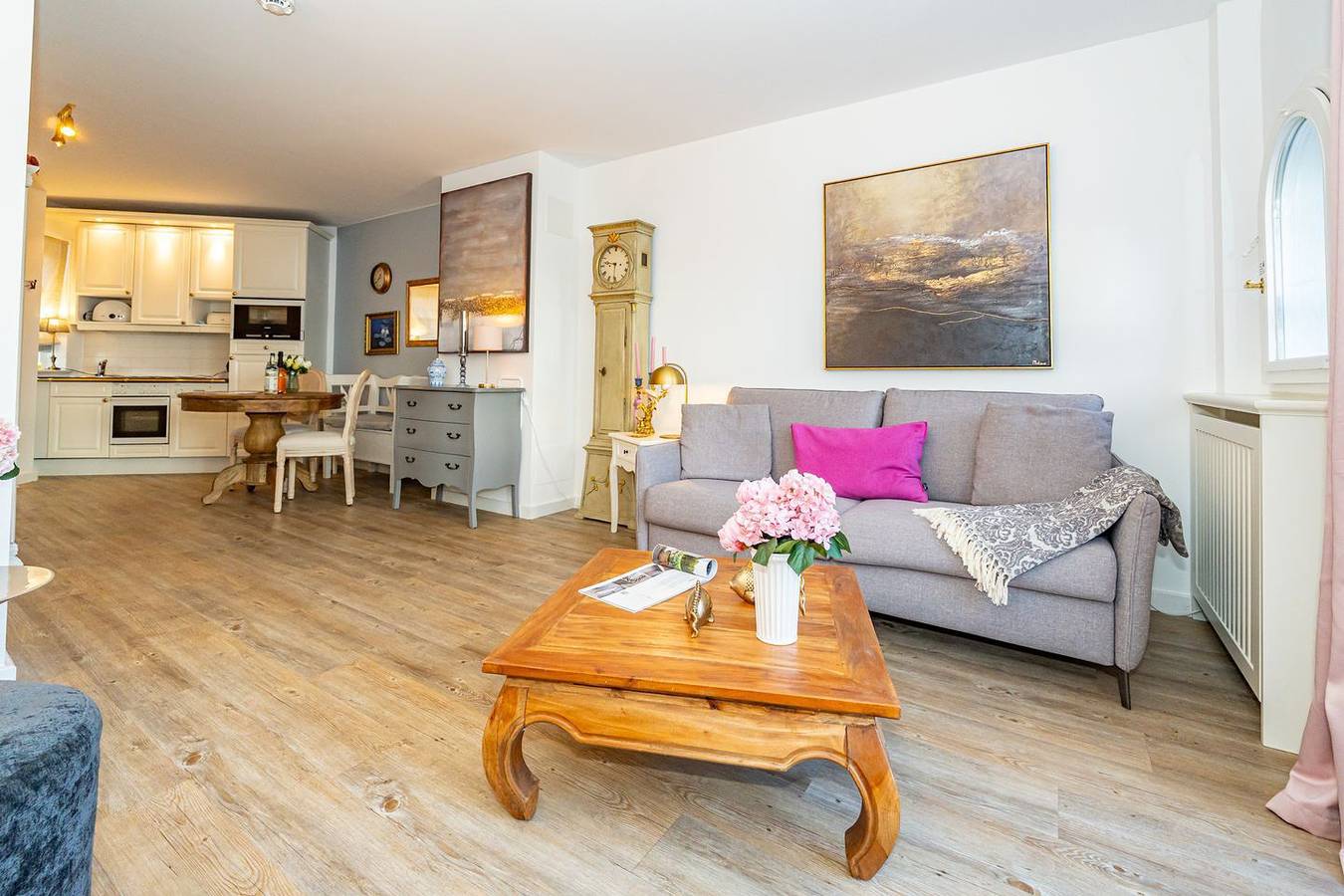 Ganze Wohnung, Ferienwohnung unter Reet für bis zu zwei Personen in Westerland. in Westerland, Sylt (Gemeinde)