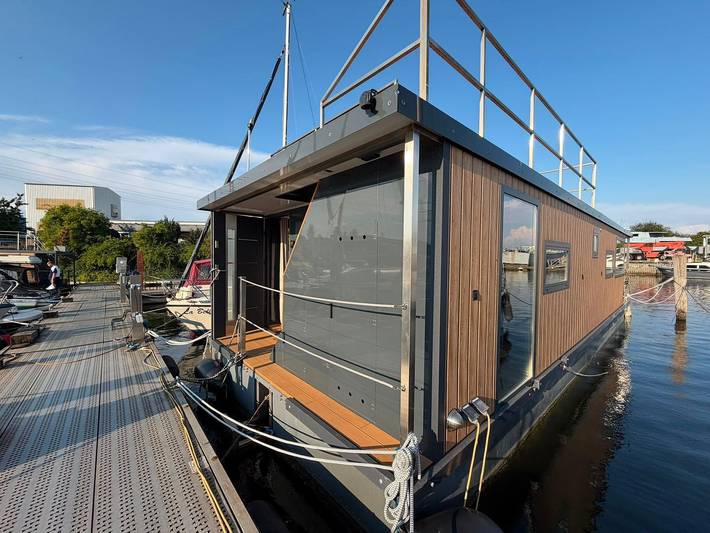 Hausboot Urlaub an der Trave auf dem Hausboot "Traumfänger 1 " in Lübeck (Stadt), Lübeck
