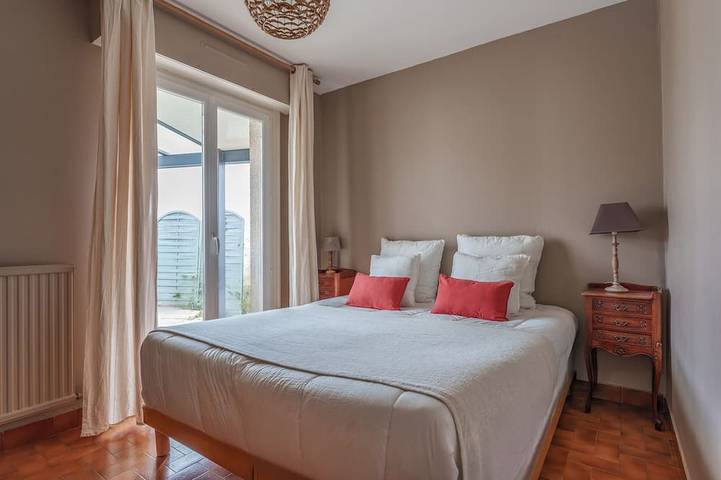 Maison familiale jardin terrasse proche lac Joué 8 p / 4 ch. in Joué-lès-Tours, Région de Tours