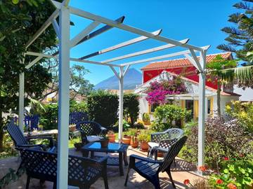 Gîte pour 4 personnes, avec jardin et vue à Lajes do Pico