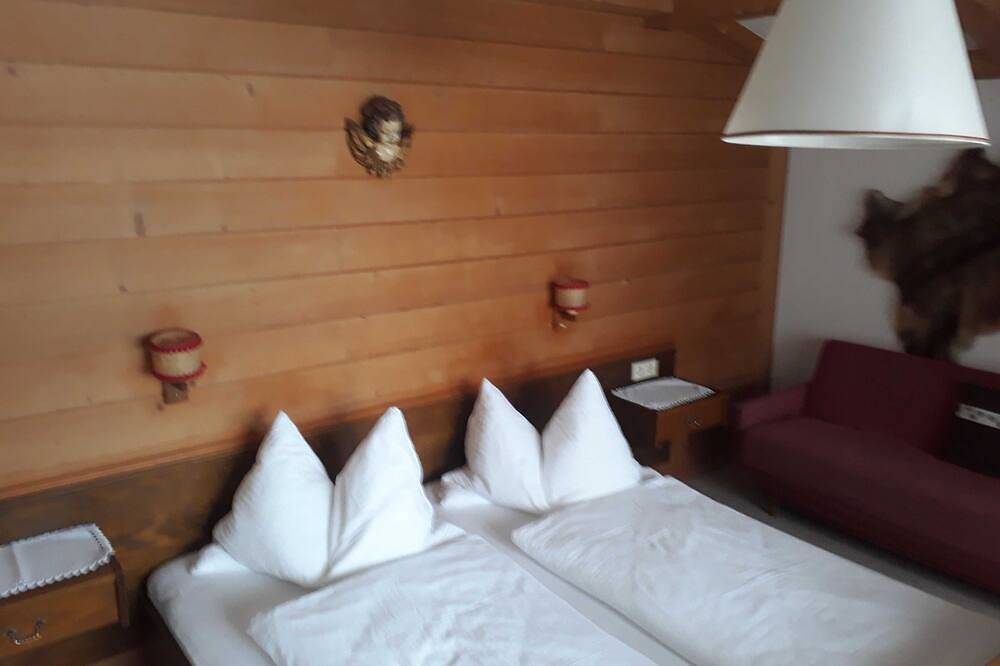 Doppelzimmer (Typ A)  Z-Nr. 1 - Greber Christine - Frühstückspension Fernblick in Schoppernau, Bregenzerwald