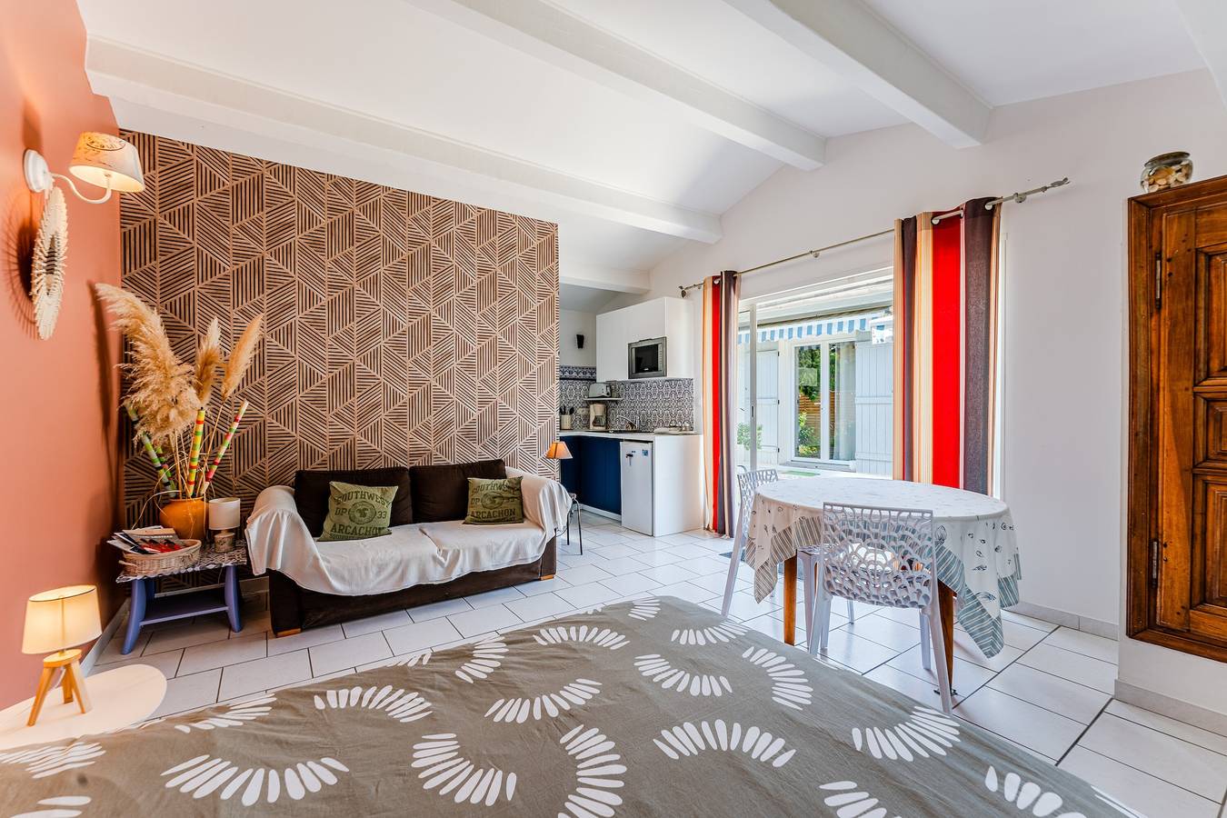 Studio entier, Studio « Le Du Bassin d’Arcachon » avec terrasse privée, jardin privé et Wi-Fi in Gujan-Mestras, Région d'Arcachon