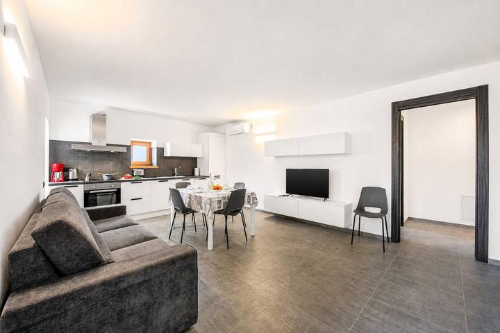 Ferienwohnung für 5 Personen, mit Seeblick in Tenno